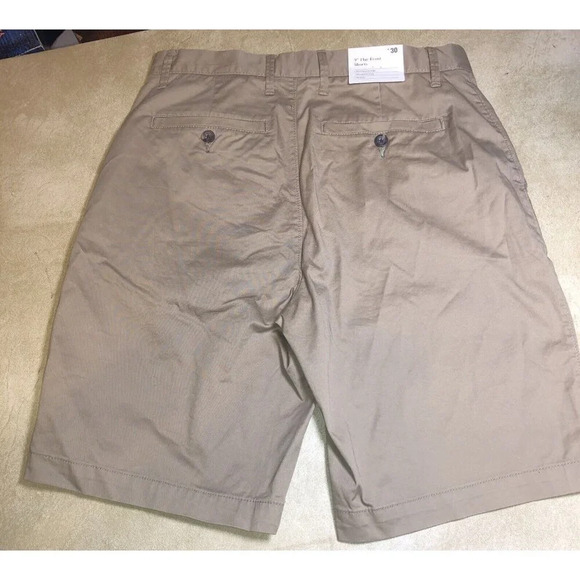 Goodfellow & Co Men's Flat-Front Linden Shorts 30 with 9 inseam NWT Khaki - Picture 2 of 4